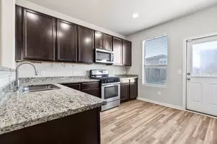 914 Canyon Hill Ln, Rosenberg, TX 77471 - Photo 3