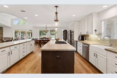 522 Oyster Creek Drive, Sugar Land, TX 77478 - Photo 17