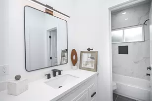 6545 Sealey St, Houston, TX 77091 - Photo 11
