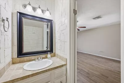 481 Moore, Vidor, TX 77662 - Photo 13