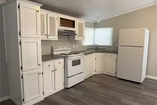 599 S Cochran St, Willis, TX 77378 - Photo 3