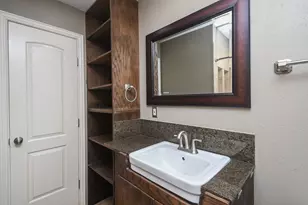 5710 Cherry St, Houston, TX 77026 - Photo 17