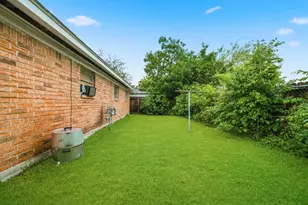 6116 Octavia St, Houston, TX 77026 - Photo 15