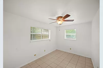 6116 Octavia Street #1/2, Houston, TX 77026 - Photo 15