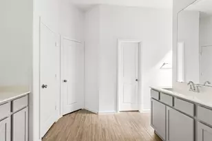 9423 Pelican Clf Ct, Houston, TX 77365 - Photo 35