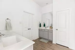 9423 Pelican Clf Ct, Houston, TX 77365 - Photo 37