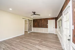 1410 S Columbia Dr, West Columbia, TX 77486 - Photo 21