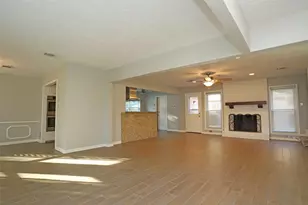 12870 Westella Dr, Houston, TX 77077 - Photo 3