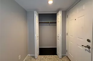 10428 Hammerly Blvd, Houston, TX 77043 - Photo 5