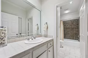 531 3 Corners Dr, Houston, TX 77024 - Photo 35