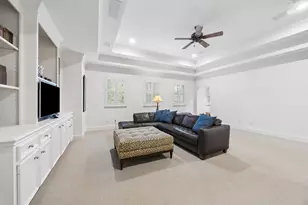 531 3 Corners Dr, Houston, TX 77024 - Photo 31