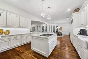 531 3 Corners Dr, Houston, TX 77024 - Photo 21