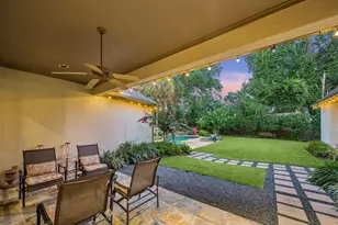 531 3 Corners Dr, Houston, TX 77024 - Photo 47