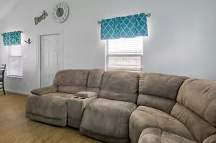1110 Treaty Dr, Surfside Beach, TX 77541 - Photo 9