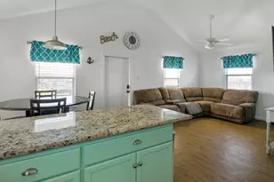 1110 Treaty Dr, Surfside Beach, TX 77541 - Photo 5