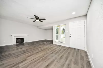 781 Country Place Drive #1051, Houston, TX 77079 - Photo 15