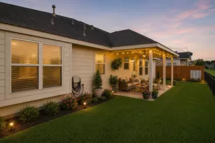 231 S Lantana Cir, Sealy, TX 77474 - Photo 25