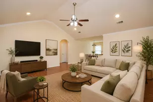 231 S Lantana Cir, Sealy, TX 77474 - Photo 5