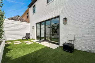 571 N Post Oak Ln, Houston, TX 77024 - Photo 37