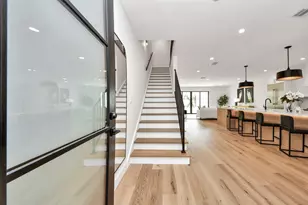 571 N Post Oak Ln, Houston, TX 77024 - Photo 5