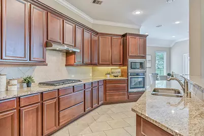 2807 Monarch Gardens Court, Pearland, TX 77089 - Photo 21