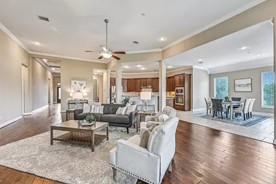 2807 Monarch Gardens Court, Pearland, TX 77089 - Photo 17