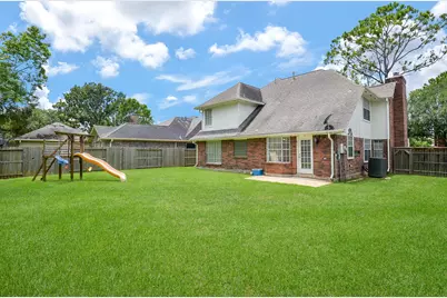 1206 Green Knoll Drive, Sugar Land, TX 77479 - Photo 11