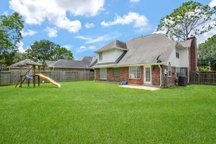 1206 Green Knoll Dr, Sugar Land, TX 77479 - Photo 11