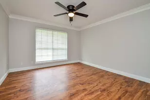 1206 Green Knoll Dr, Sugar Land, TX 77479 - Photo 35