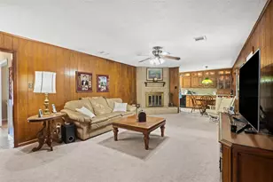 1118 S Amy Dr, Deer Park, TX 77536 - Photo 11