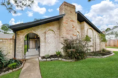 2735 Triway Lane, Houston, TX 77043 - Photo 9