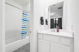 12331 Palmetto Dr, Baytown, TX 77523 - Photo 9