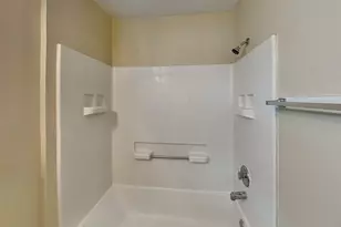 11010 Heather Bluff Ln, Houston, TX 77075 - Photo 9