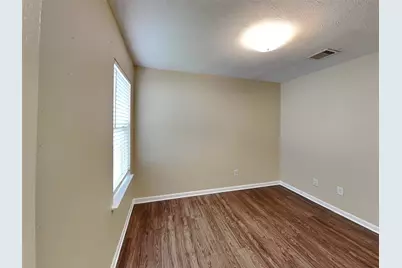 11010 Heather Bluff Lane, Houston, TX 77075 - Photo 11
