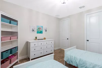 9211 Lowell Cliff Drive, Cypress, TX 77433 - Photo 31