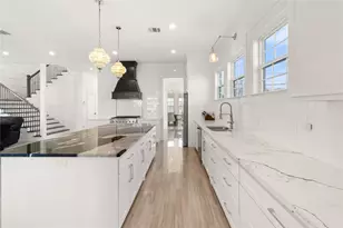 124 N 2nd St, La Porte, TX 77571 - Photo 7