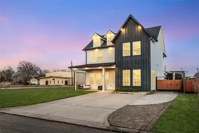 124 N 2nd Street, La Porte, TX 77571 - Photo 1