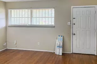 4423 Holloway Dr, Houston, TX 77047 - Photo 9