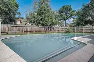 111 Ambershadow Dr, Houston, TX 77015 - Photo 23