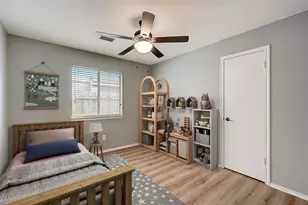 111 Ambershadow Dr, Houston, TX 77015 - Photo 17