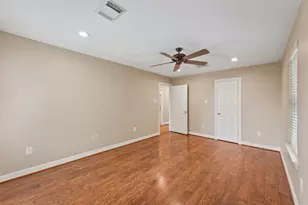 511 Turner Dr, Houston, TX 77076 - Photo 11