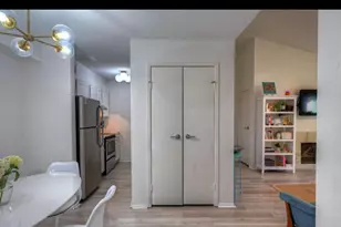 7138 N Holiday Dr, Galveston, TX 77550 - Photo 7