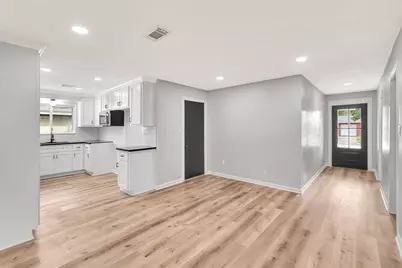 704 Teabury Avenue, Pasadena, TX 77503 - Photo 9