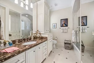 1101 Longmont Place Court, Houston, TX 77056 - Photo 37