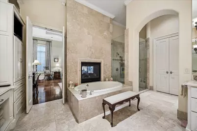1101 Longmont Place Court, Houston, TX 77056 - Photo 23