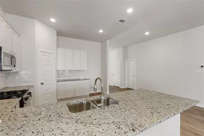 1453 Lake Ridge Drive, Brenham, TX 77833 - Photo 17