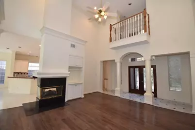 16 Treverstone Court, Sugar Land, TX 77479 - Photo 11