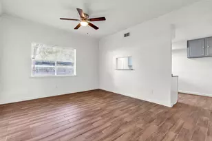 7700 Creekbend Dr, Houston, TX 77071 - Photo 25