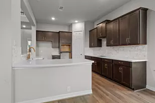 2027 Emerald Cv Dr, Richmond, TX 77469 - Photo 11