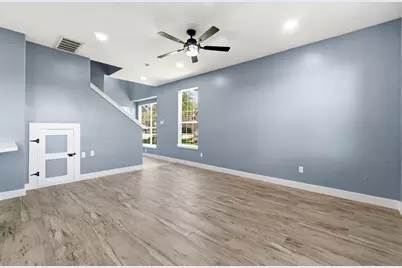 238 Drake Run Lane, Dickinson, TX 77539 - Photo 9